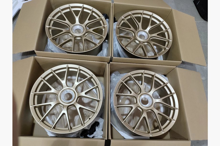 Porsche Boxster/Cayman 982 (718) 2016– Gesmede velgen OEM R20 V12 (4 stuks) Foto 6