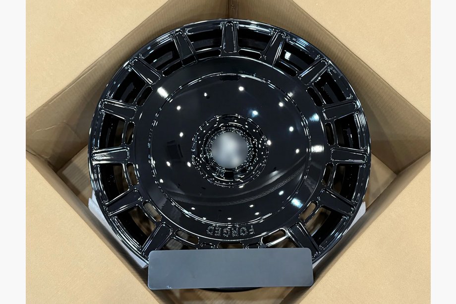 Rolls-Royce Cullinan 2018– Gesmede OEM R24 V4 velgen (4 stuks) Image