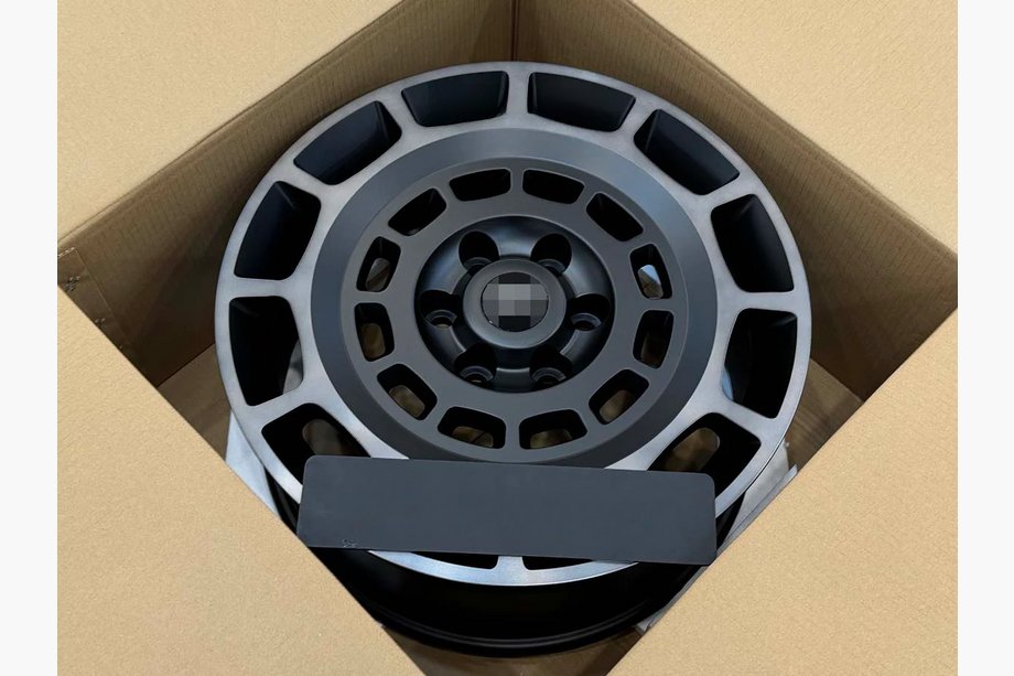 Toyota Land Cruiser 300 2021– Gesmede OEM velgen R20 V2 (4 stuks) Foto 2