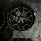 Toyota Hilux 2015– Gesmede velgen OEM R17 (4 stuks) foto 1