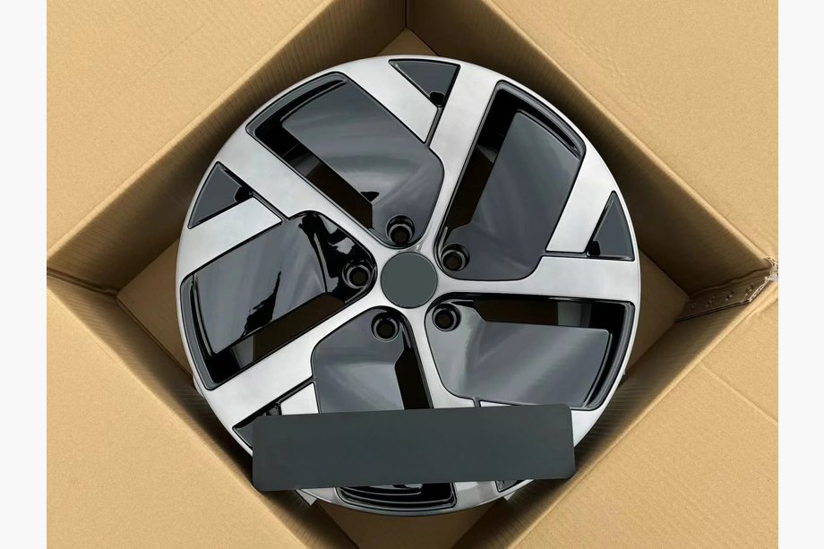 Lucid Air Gesmede velgen OEM R19 V2 (4 stuks) Image