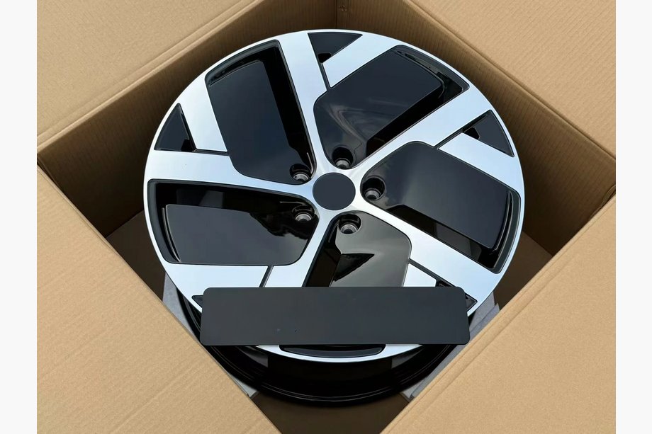 Lucid Air Gesmede OEM velgen R19 V3 (4 stuks) Image