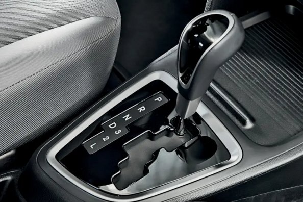 Is het de moeite waard om een tweedehands auto met automatische versnellingsbak te kopen? Foto 1