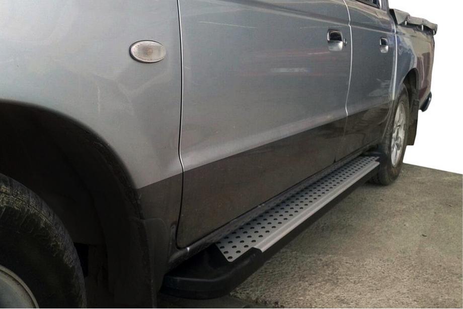 Mazda BT-50 2007–2012 Zijtreden X5-type (2 stuks, aluminium) Image