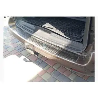 RVS achterbumperbeschermplaat met omgezette rand Carmos foto 1