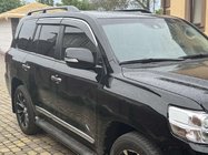 Toyota Land Cruiser 200 2007–2021 Windschermen met chromen sierlijst Niken Luxury (4 stuks) foto 1