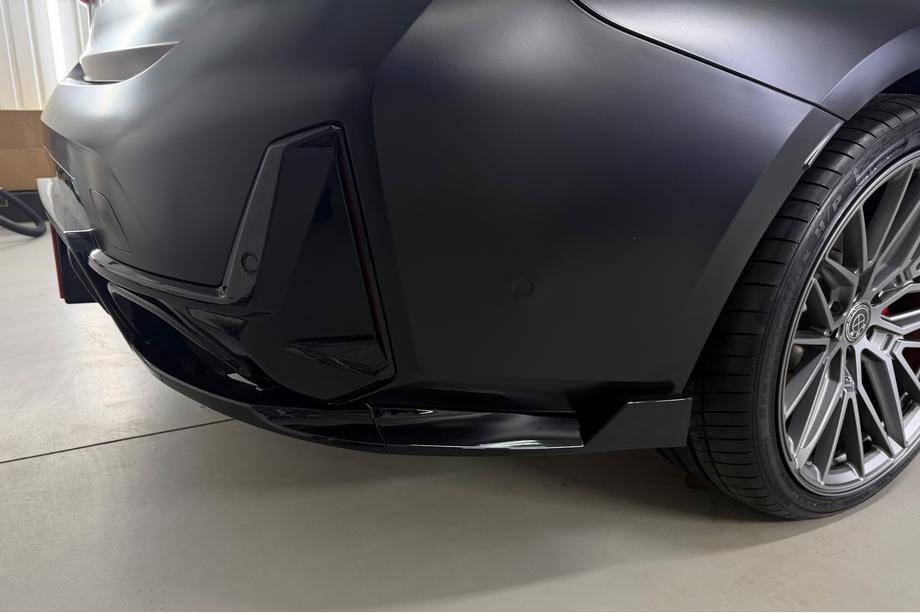 BMW 3 Serie G20/G21 2018– Achterbumper diffuser B-Style LED (voor M-Sport 2023+, ABS) Foto 3