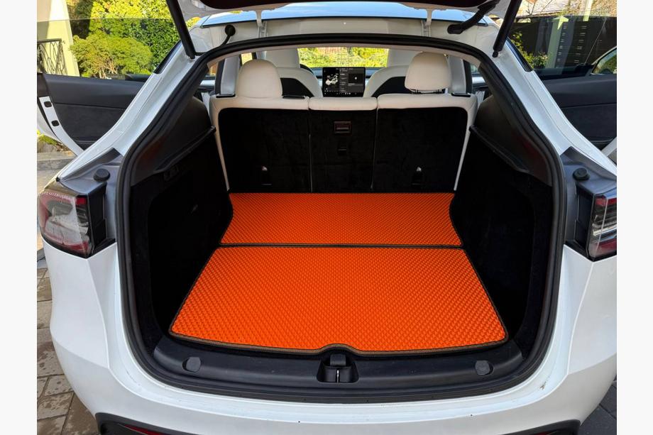 Tesla Model Y 2020– EVA V2 kofferbakmat (2020-2024, Oranje) Image