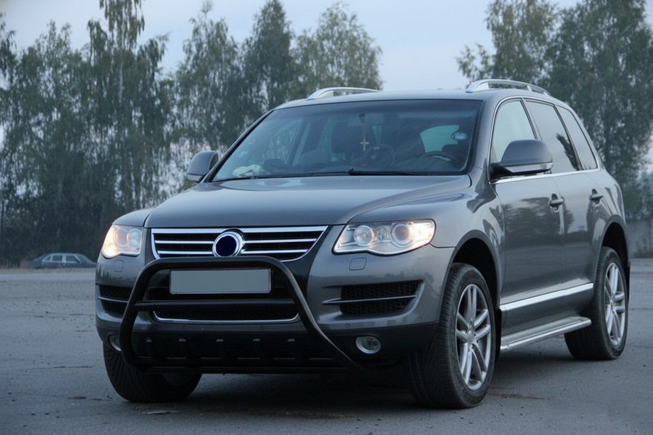 Volkswagen Touareg 2002–2010 Bullbar WT003 Black Special (RVS) Foto 4