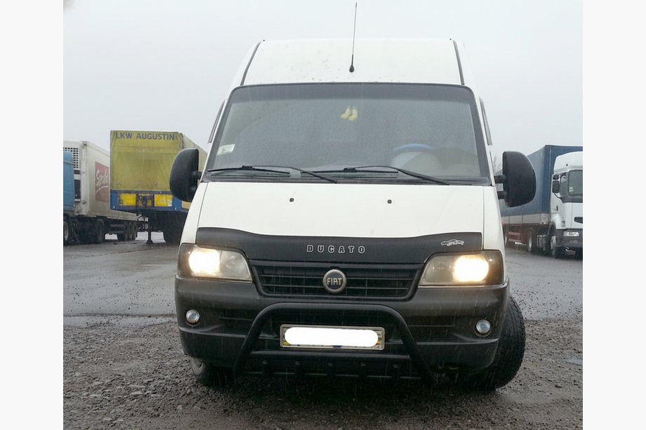 Fiat Ducato 1995–2006 Bullbar WT003 Black (RVS) Image