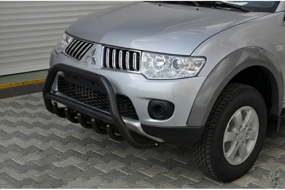 Mitsubishi Pajero Sport 2008–2015 Frontbeschermbeugel WT003 Black (RVS) Image