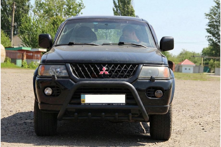 Mitsubishi Pajero Sport 1996–2007 Bullbar WT003 Black (RVS) Foto 4
