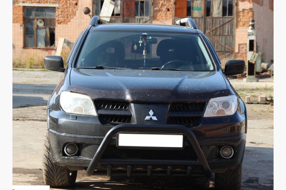 Mitsubishi Outlander 2001–2006 Bullbar WT003 Black (RVS) Foto 3