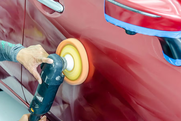 TOP-5 fouten bij zelf auto polijsten: zo verpest je de lak niet in één dag