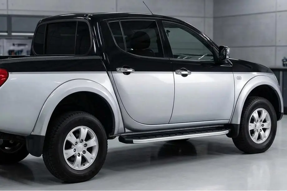 Mitsubishi L200 2006–2015 Fullmond side steps (2 stuks, aluminium) Image
