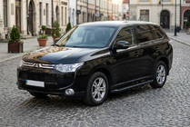Mitsubishi Outlander 2012–2021 Allmond Black side steps (2 st., aluminium) foto 1