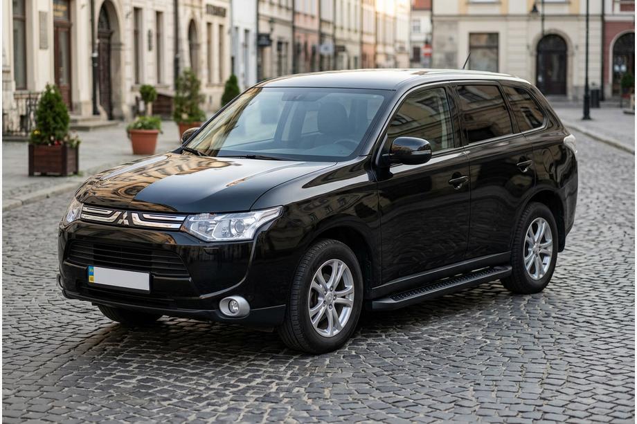 Mitsubishi Outlander 2012–2021 Allmond Black side steps (2 st., aluminium) Image