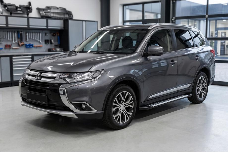 Mitsubishi Outlander 2012–2021 Side steps Line (2 stuks, aluminium) Image