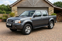 Nissan NP300 1999–2015 Bosphorus Black side steps (2 st., aluminium) foto 1