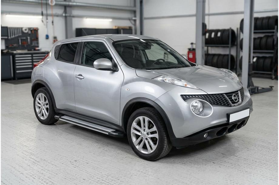 Nissan Juke 2010–2019 Rainbow zijtreden (set van 2, aluminium) Image