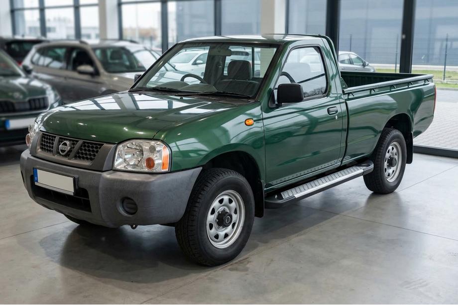 Nissan NP300 1999–2015 Side steps Allmond Grey (2 stuks, aluminium) Image