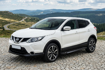 Nissan Qashqai 2014–2021 RedLine Black zijsteps (set van 2, aluminium) foto 1