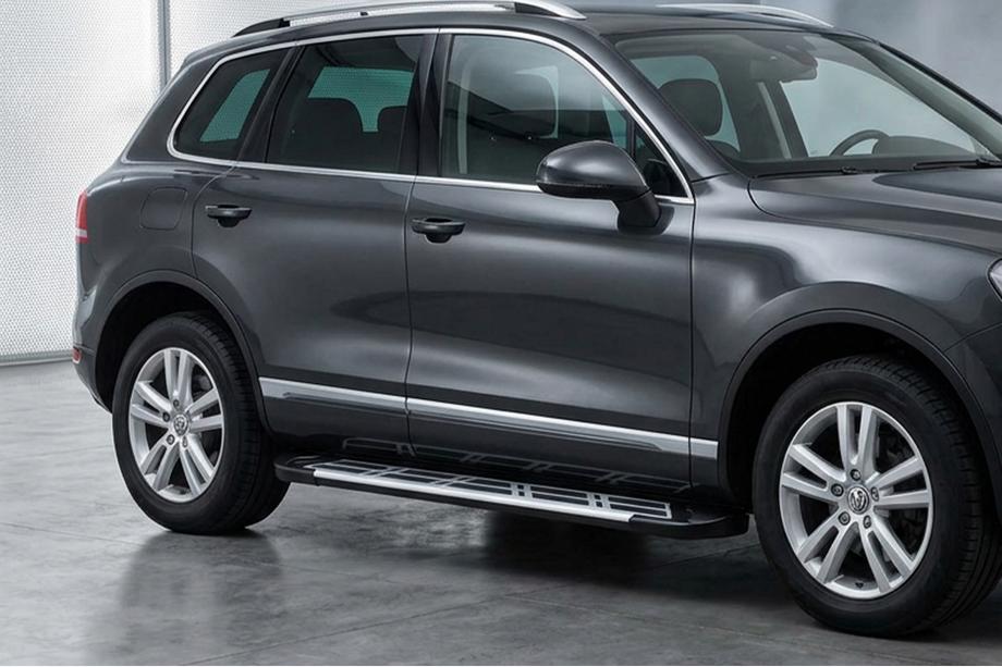 Porsche Cayenne 2003–2010 Sunrise side steps (set van 2, aluminium) Image