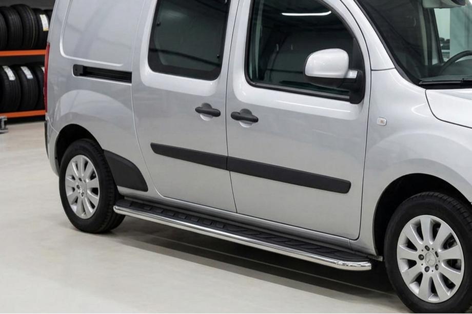 Renault Kangoo 2008–2020 Maydos V1 side steps (set van 2, aluminium/RVS) Lange wielbasis Image