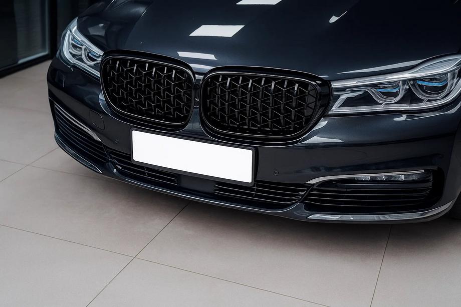 BMW 7 Serie G11/G12 2015–2022 Diamond Black nierroosters (2016-2019, hoogglans zwart) Image