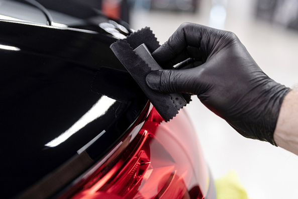 Zo breng je een hydrofobe coating correct aan op je auto