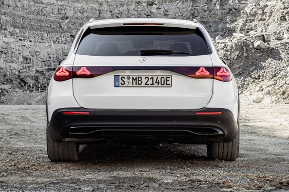Review Mercedes-Benz E-Class All-Terrain 2024 (S214): stationwagen voor dynamiek en comfort Foto 4