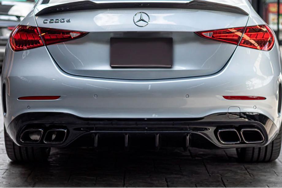 Mercedes C-klasse W206 2022– Achterdiffuser met uitlaatsierstukken (AMG C63-design) Image
