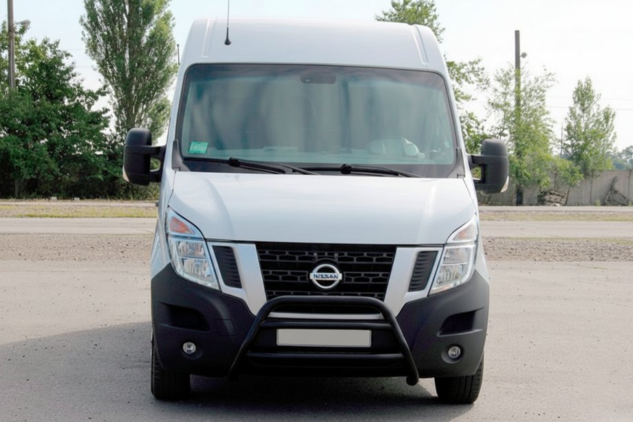 Nissan NV400 2010–2024 Bullbar WT018 Black (RVS) Image
