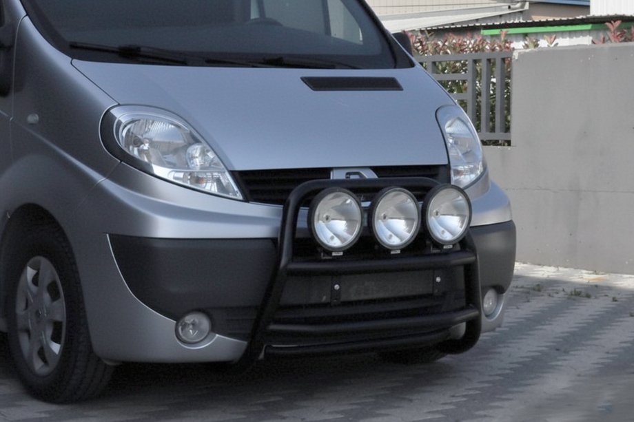 Renault Trafic 2001–2015 Bullbar WT018 Black (RVS) Image