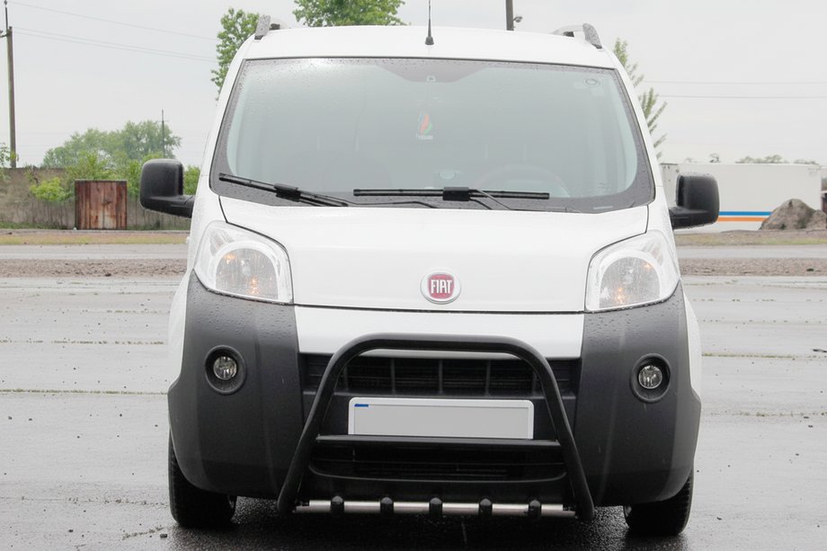 Fiat Fiorino/Qubo 2008–2024 Bullbar WT006 Black (RVS) Image