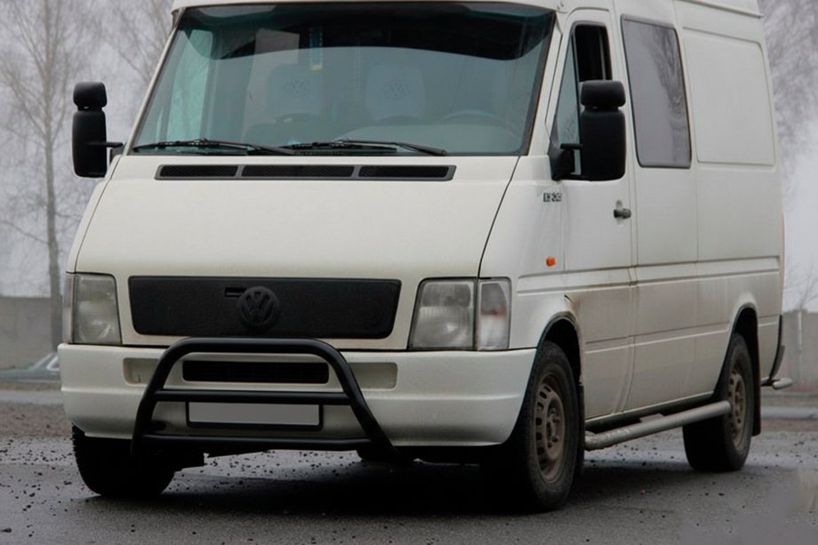 Volkswagen LT 1995–2006 Bullbar WT022 Black (roestvrij staal) Image
