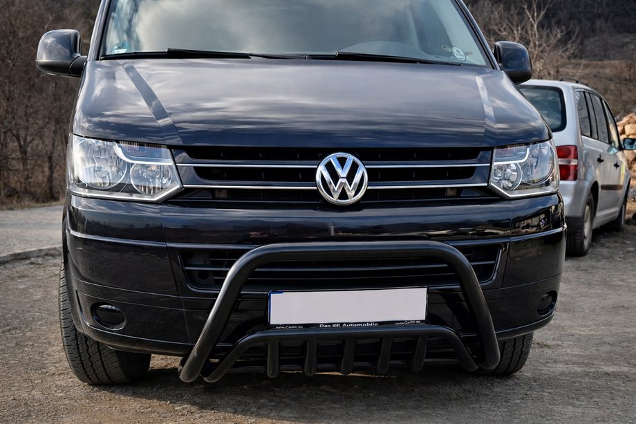 Volkswagen T5 2010–2015 Bullbar WT002 Black (roestvrij staal) Image
