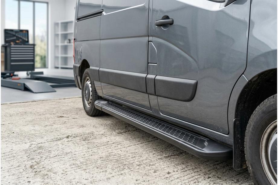 Opel Movano 2010–2021 Allmond Black zijtreden (2 st., aluminium) Korte wielbasis Image