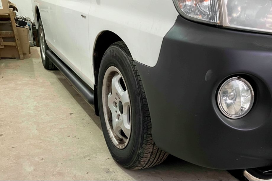 Hyundai H200, H1, Starex 1998–2007 Sidebars BB002 Black (2 stuks, RVS) Image