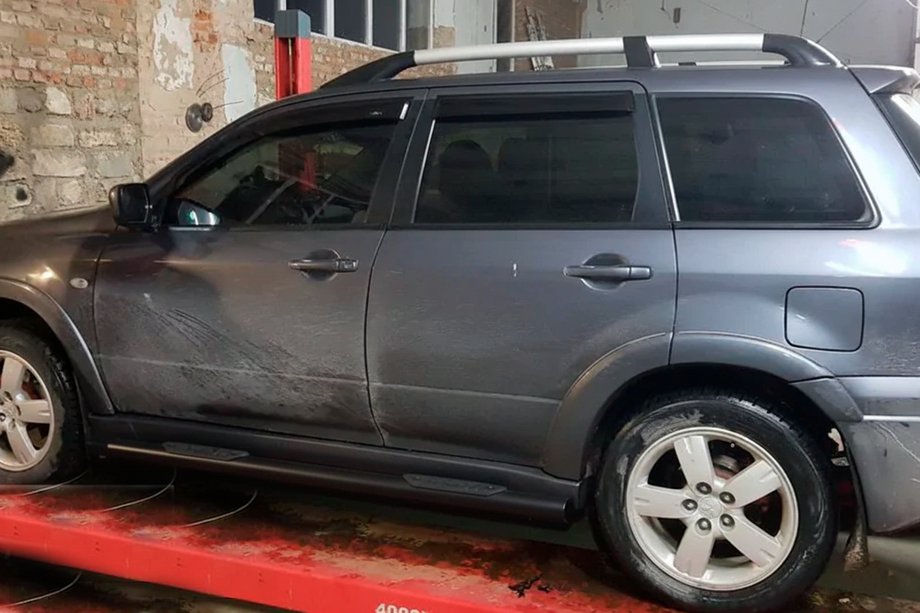 Mitsubishi Outlander 2001–2006 Sidebars Black (2 st., RVS) Image