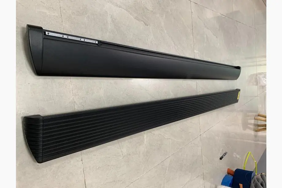 Rolls-Royce Cullinan 2018– OEM side steps (set van 2) Foto 10