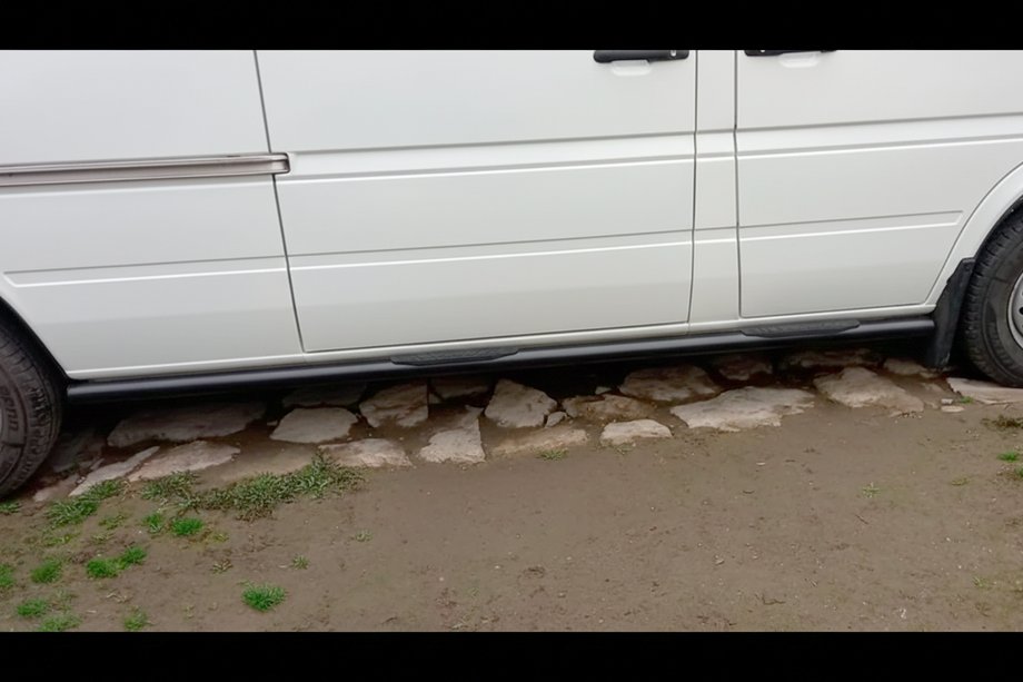 Mercedes Sprinter W901/902/903/904/905 1995–2006 Sidebars Black (2 st., RVS) Lange wielbasis, Ø70 Foto 4