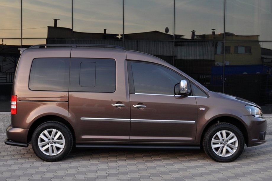 Volkswagen Caddy 2015–2020 Sidebars BB001 Black (2 stuks, RVS) Ø60, standaard basis Foto 10