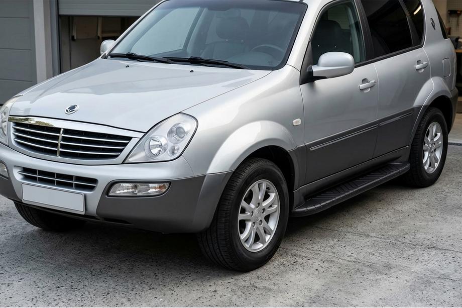 SsangYong Rexton I 2001–2017 Bosphorus Black side steps (2 st., aluminium) 2012-2017 Image