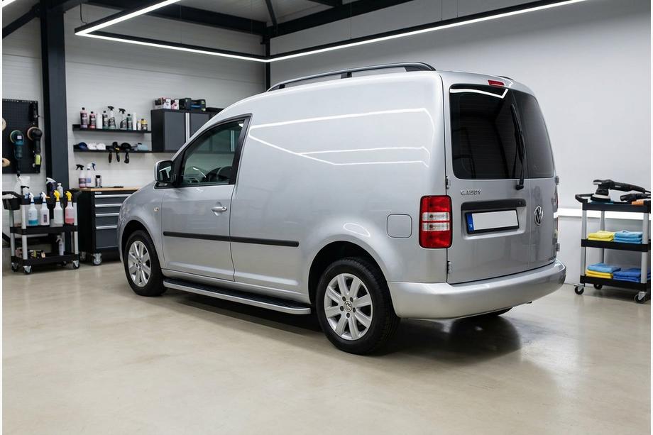 Volkswagen Caddy 2004–2010 Side steps Tayga Grey (set van 2, aluminium) Maxi basis Image
