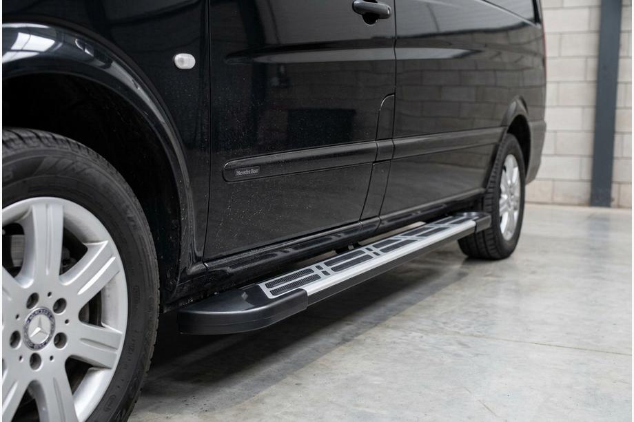 Mercedes Vito/V-klasse W447 2014– Sunrise side steps (set van 2, aluminium) Image