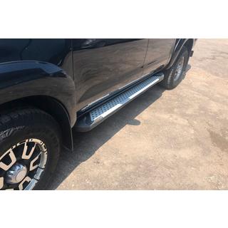 Side steps Allmond Grey (2 stuks, aluminium) Toyota Hilux 2006–2015 foto 1