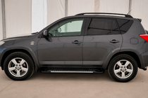Toyota Rav 4 2006–2013 Side steps Line (2 stuks, aluminium) foto 1