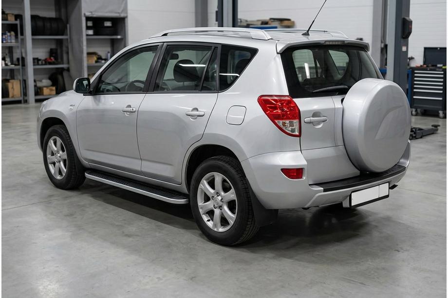 Toyota Rav 4 2006–2013 Side steps Tayga Grey (set van 2, aluminium) Image