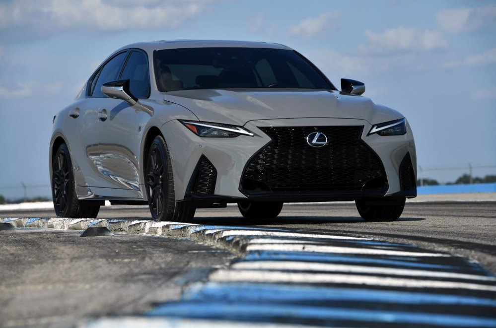Lexus IS 500: krachtige sportsedan met atmosferische V8
